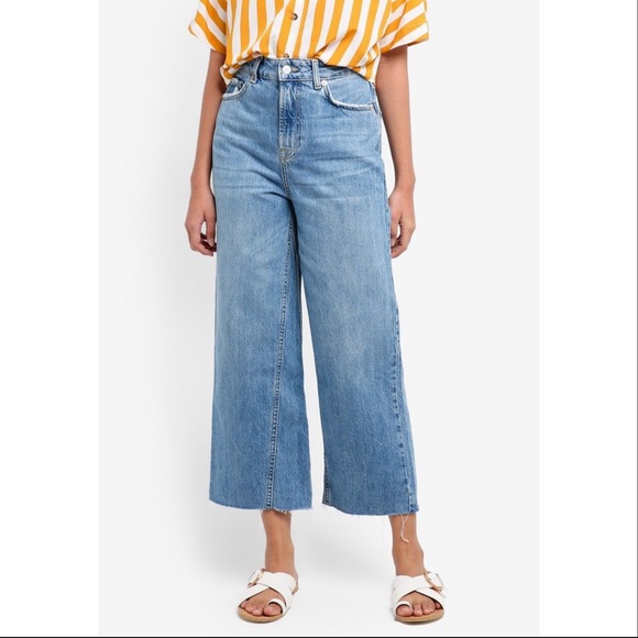 Topshop Denim - TopShop Moto Wide Leg High Rise Cropped Jean size 28